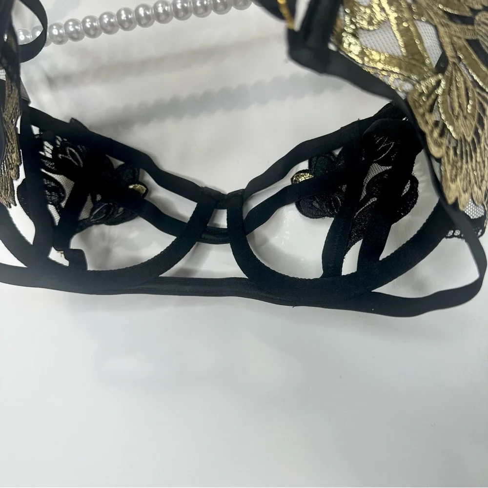 VS Very Sexy Band of Lover Black Strappy Floral Embroidered Bra - Picture 13 of 14